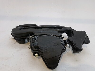 177200Q020 Toyota YARIS