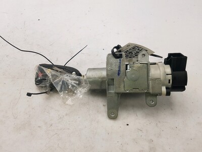 30753413   Volvo V70