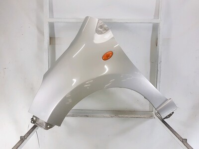 Left front fender used - Suzuki ALTO - 57711M68K00-000 Left front fender used - Suzuki ALTO - 57711M68K00-000