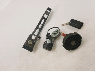 Steering lock and door key cylinders kit used - Peugeot 307 PHASE 2 (2005)  - GPA