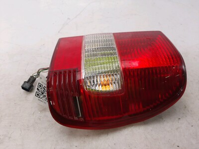 Right Rear Light Used - Mitsubishi Pajero Pinin - Mr530880 - Gpa