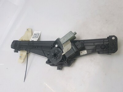 98 303 889 80 Peugeot 5008