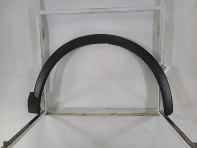 8U08537184U8 Audi Q3