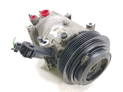 977014P000 Hyundai I20