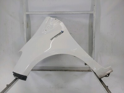 Left front fender used - Toyota YARIS - 5381252360 Left front fender used - Toyota YARIS - 5381252360