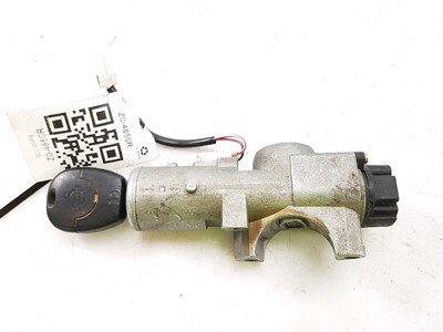 D8701-9F525- Nissan ALMERA