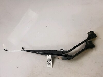 8250A587 Mitsubishi OUTLANDER