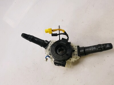8600A857   Mitsubishi OUTLANDER