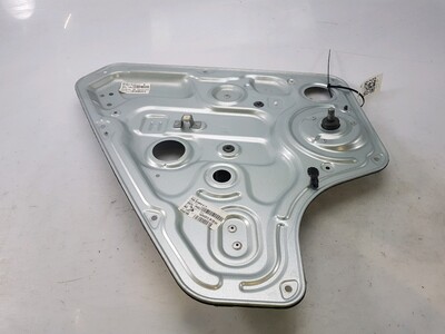 834711P020 KIA VENGA