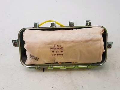 2103181 Ford MUSTANG