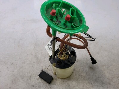 Pompe à carburant électrique occasion - Audi A4 - 8E0919051 CQ
