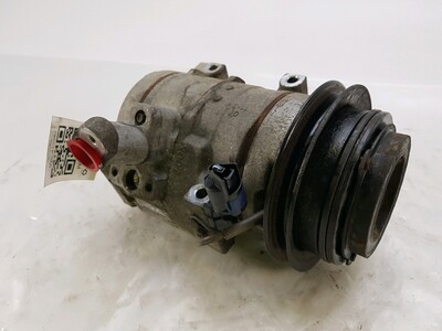 MR568289 Mitsubishi PAJERO