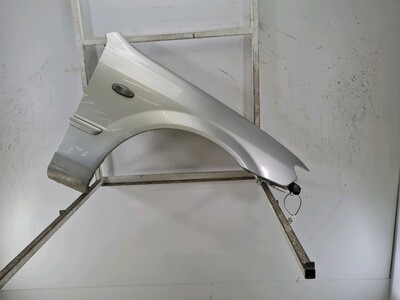 B30D52111C Mazda 323