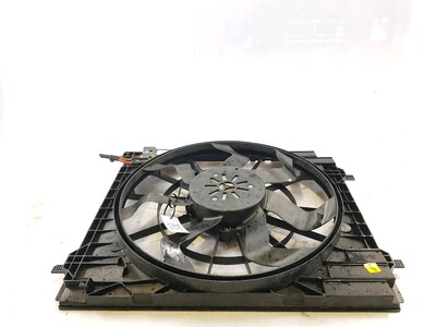 1679061904 Mercedes CLASSE GLE