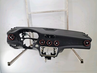 11768048018G72 Mercedes CLASSE A