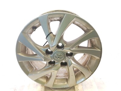 4261102M60 Toyota AURIS