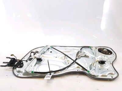 824711H300 KIA CEED