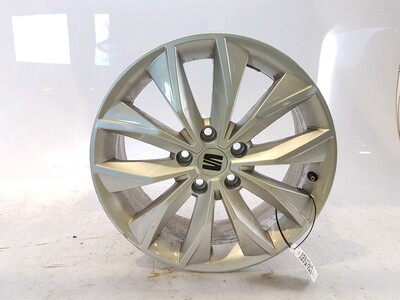 575601025M 8Z8 Seat ATECA