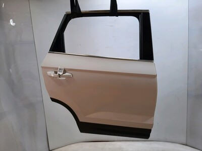 575833052J Seat ATECA