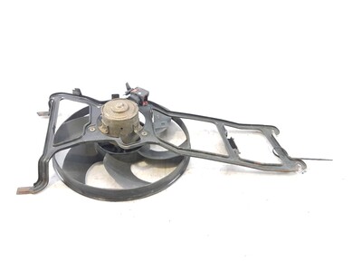 00001253A3 Peugeot Citroen 106 SAXO