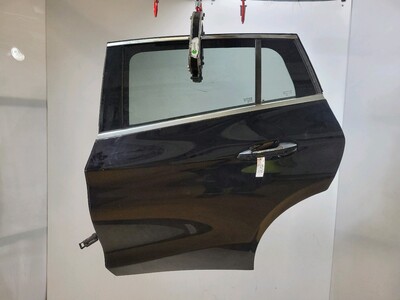 H2101-5DAMA Infiniti QX30