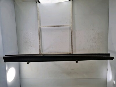 76850-5DA5B Infiniti QX30