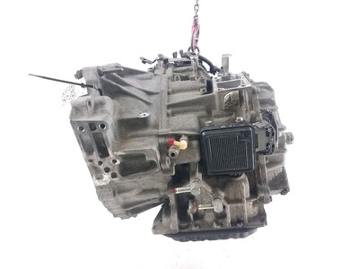 U660E Toyota AVENSIS