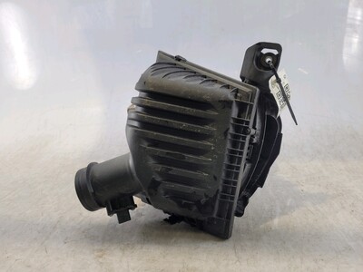 13718655835 BMW SERIE 1