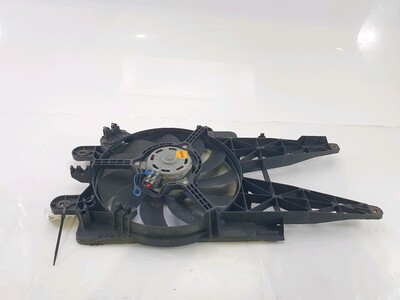 0000051738360 Fiat PUNTO