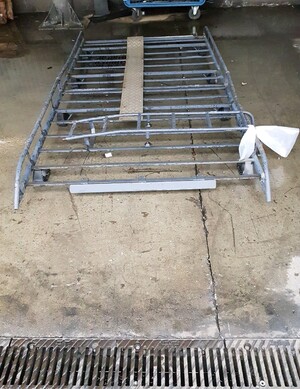 Roof rack used - Opel VIVARO - 9163051