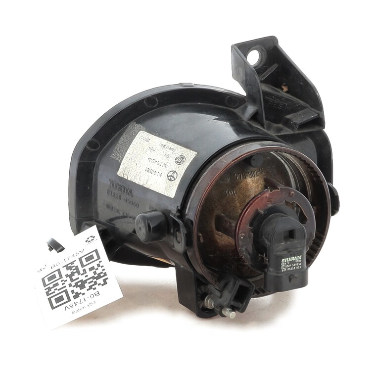 8121105060 Toyota AVENSIS