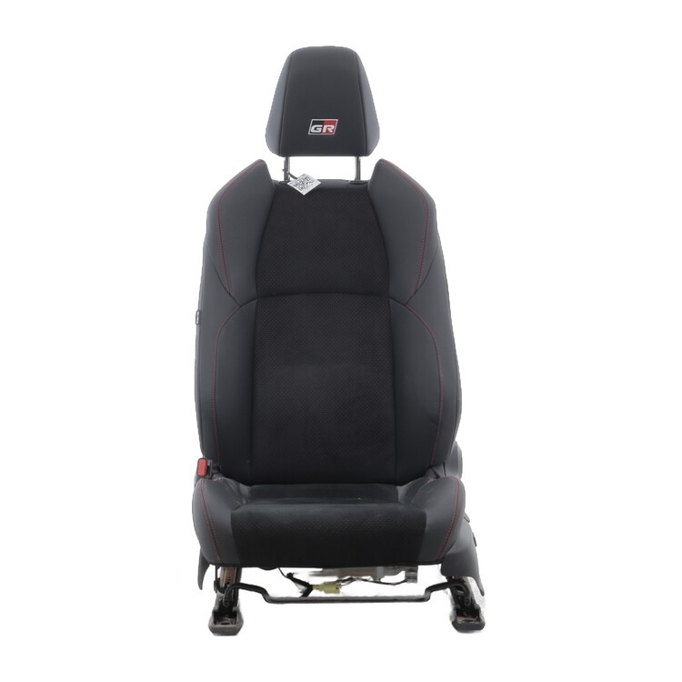 710740U390C1 Toyota YARIS CROSS