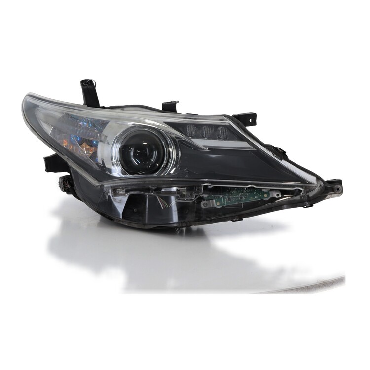 8113002J61 Toyota AURIS