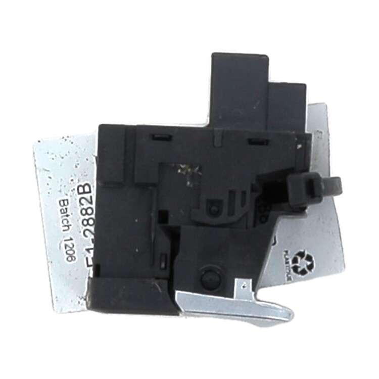 8U0927225F 6PS   Audi Q3