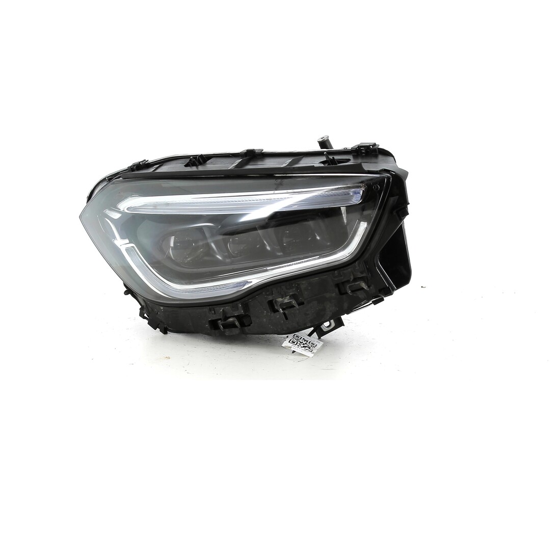 2479064805 Mercedes CLASSE GLA