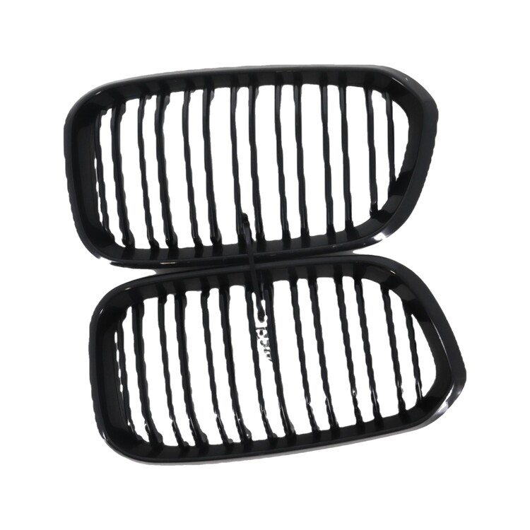 51 13 7371685 BMW SERIE 1