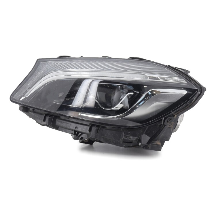 1769065900 Mercedes CLASSE A