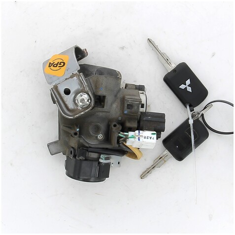 4408A238 Mitsubishi L200