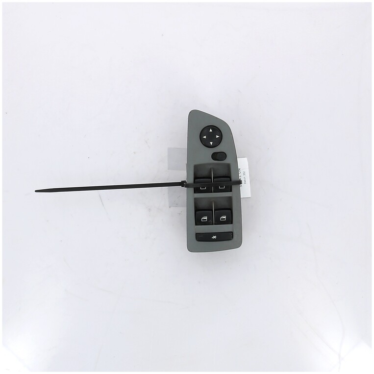 61 31 9 216 555 BMW SERIE 1