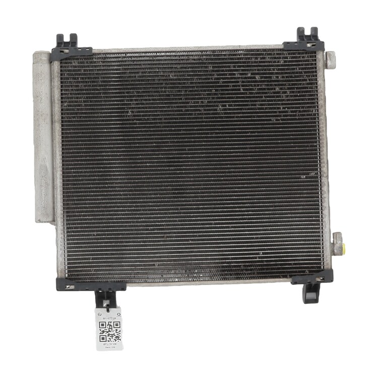 Radiateur de climatisation / Condenseur occasion - Toyota IQ - 8846074010