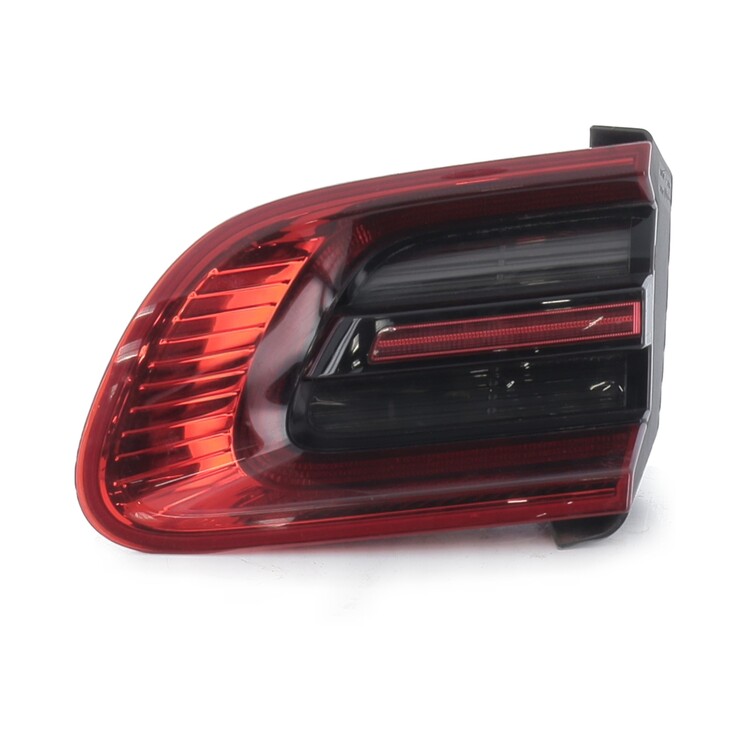 95B945094 AD Porsche MACAN
