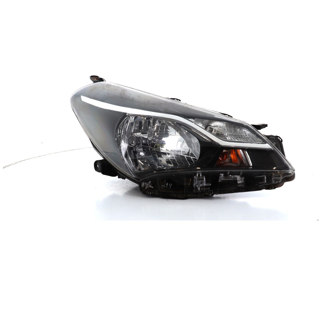 811300DJ90 Toyota YARIS