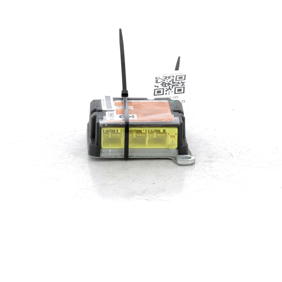 K8820-4FA2B Nissan NV200