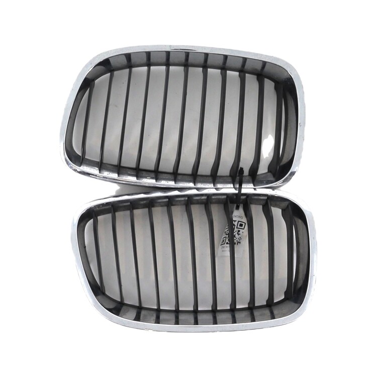 51 13 7324389 BMW SERIE 1