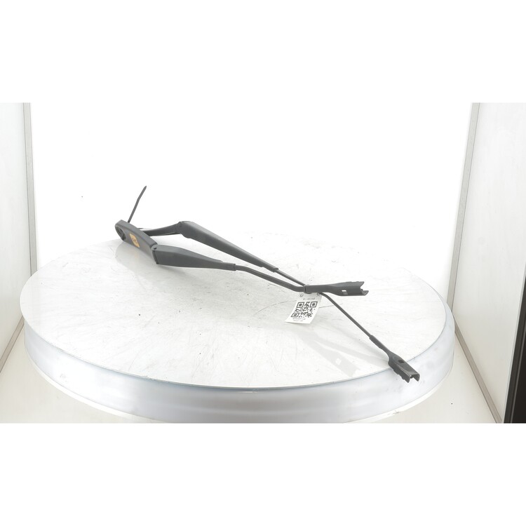 61 61 7360506 BMW X1