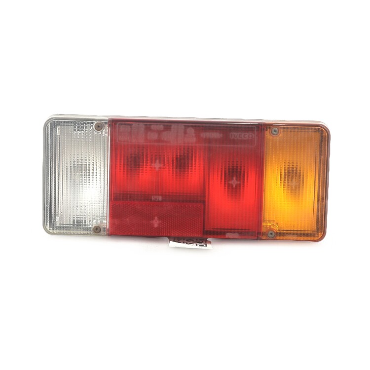 Right rear light used - Iveco DAILY CHASSIS - 42471137