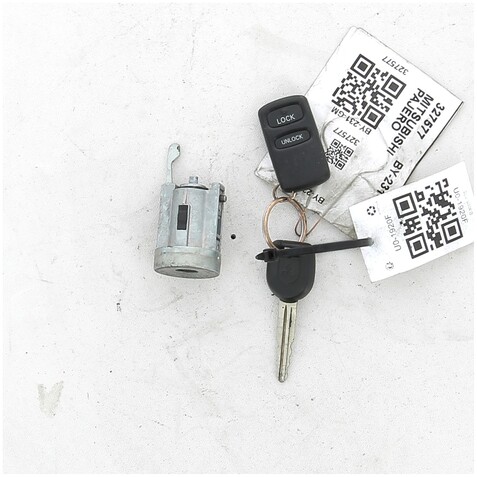 MR527226 Mitsubishi PAJERO