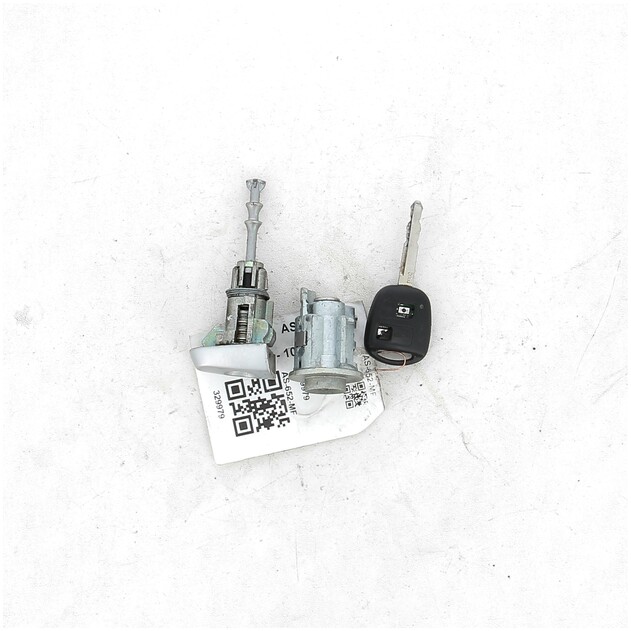 690050D090 Toyota YARIS