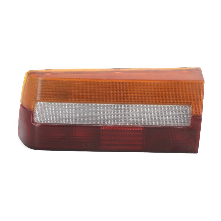 Left rear light used - Peugeot 505 - GPA-26-0046246