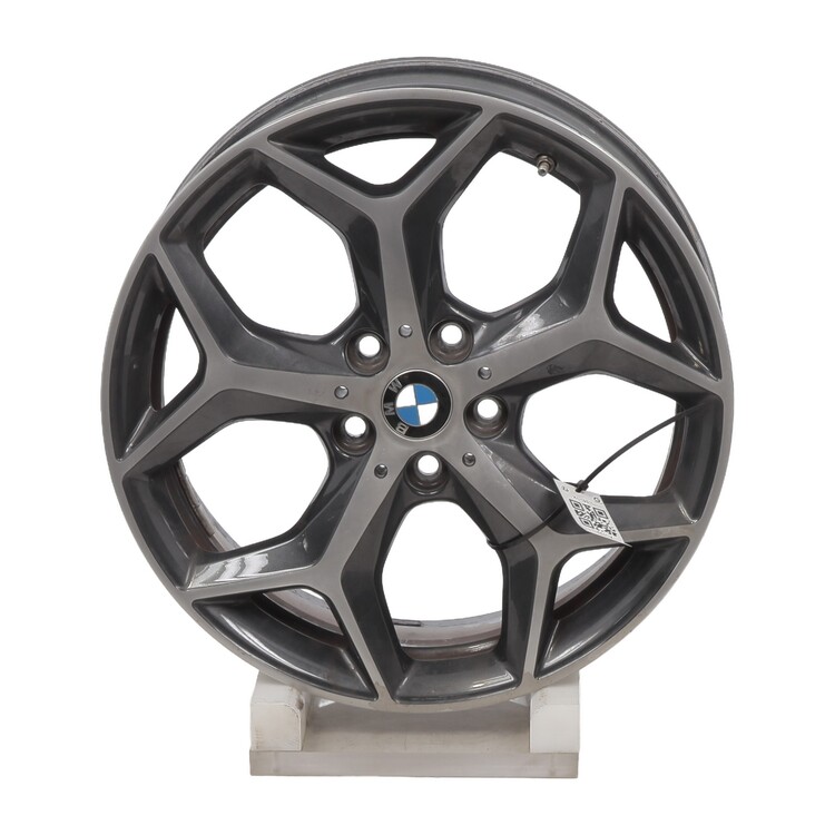 36 11 6856070 BMW X1